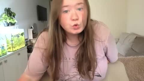 Snapshot of remirann_ chatting on 09/30/25, 12:10 Ann OF - remirann21 online show from 09/30/25, 12:10