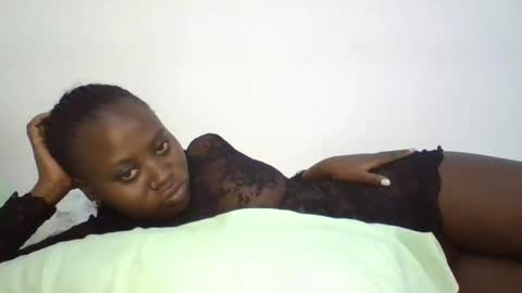 Remmy luna online show from 02/18/25, 08:58