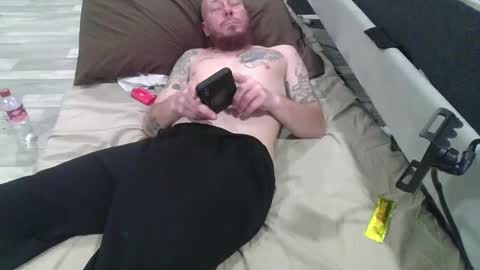 Snapshot of remshotdt chatting on 02/24/25, 02:40 remshotdt online show from 02/24/25, 02:40