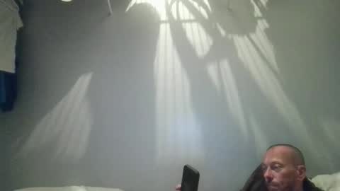 Snapshot of remshotdt chatting on 03/11/25, 04:21 remshotdt online show from 03/11/25, 04:21