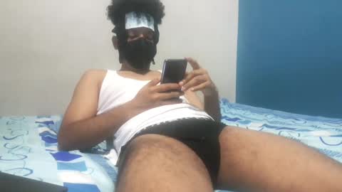 Snapshot of remy_g chatting on 12/28/24, 08:48 Remy online show from 12/28/24, 08:48