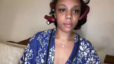 Snapshot of renaeesasha chatting on 03/02/26, 05:41 renaeesasha online show from 03/02/26, 05:41