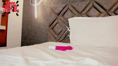 Renata 3 online show from 02/17/25, 02:48