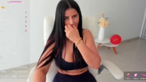 RENATA online show from 10/17/25, 11:57
