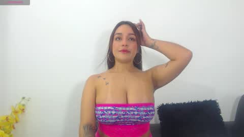renatabrownn28 online show from 04/23/26, 03:52