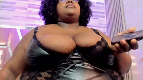 Snapshot of renatafoxter chatting on 06/12/26, 01:10 nataly online show from 06/12/26, 01:10