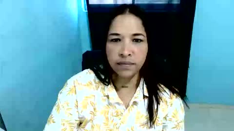 Snapshot of renatagrimaldi chatting on 06/06/26, 04:01 Renata online show from 06/06/26, 04:01