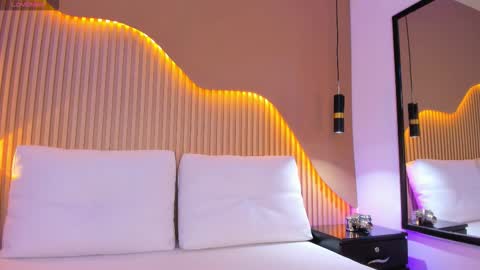 Renata online show from 03/26/26, 05:46