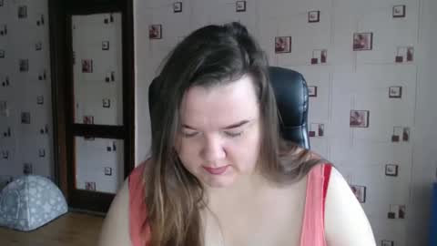 Snapshot of renataoia chatting on 12/14/24, 11:07 renataoia online show from 12/14/24, 11:07