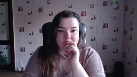 Snapshot of renataoia chatting on 02/12/25, 02:10 renataoia online show from 02/12/25, 02:10