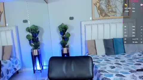      online show from 07/12/26, 12:07