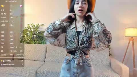 Snapshot of renatenavejar chatting on 10/04/25, 01:14 Call me Mira online show from 10/04/25, 01:14