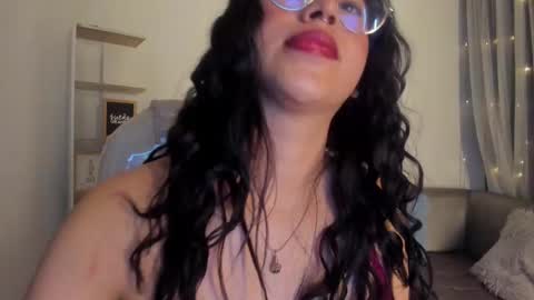renaxi_smith online show from 02/21/25, 11:10