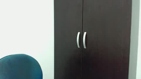 Rene online show from 11/06/25, 12:22