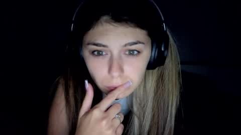 renee_loah online show from 06/01/26, 09:16