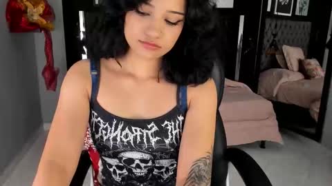 Renee Shelby online show from 12/22/25, 08:39