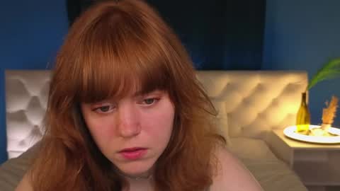 reneefoxy_ online show from 06/06/26, 01:21