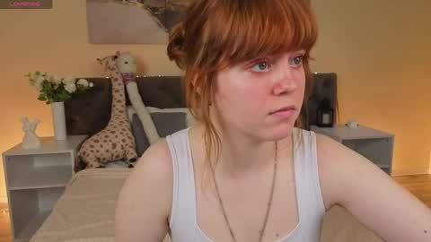 reneefoxy_ online show from 06/09/26, 01:28