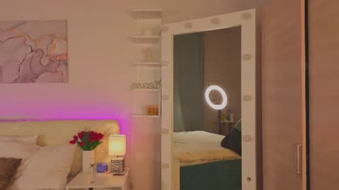 reneefoxy_ online show from 06/12/26, 01:04
