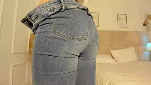 Snapshot of rennatha21 chatting on 03/02/25, 03:37 Rennatha online show from 03/02/25, 03:37