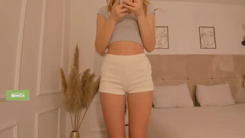 Rennatha online show from 02/22/26, 10:14