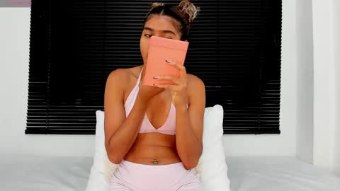  Renata  online show from 09/24/25, 12:08