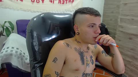 Snapshot of rennesanti chatting on 12/06/24, 07:21 R E N E online show from 12/06/24, 07:21