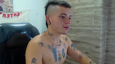 Snapshot of rennesanti chatting on 12/07/24, 07:16 R E N E online show from 12/07/24, 07:16