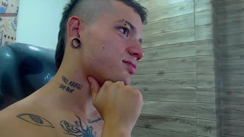 Snapshot of rennesanti chatting on 12/10/24, 06:54 R E N E online show from 12/10/24, 06:54