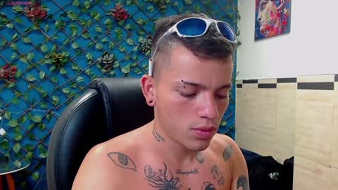 Snapshot of rennesanti chatting on 02/04/25, 06:57 R E N E online show from 02/04/25, 06:57