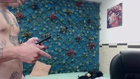 Snapshot of rennesanti chatting on 02/25/25, 10:58 R E N E online show from 02/25/25, 10:58