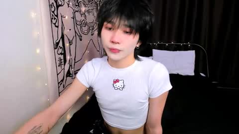 Snapshot of rennuts chatting on 01/07/25, 10:54 rennuts online show from 01/07/25, 10:54