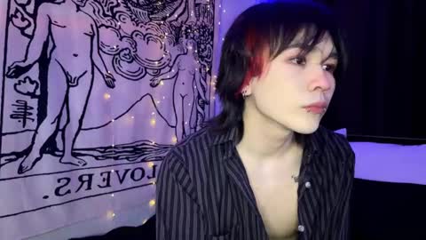 Snapshot of rennuts chatting on 02/18/25, 07:10 rennuts online show from 02/18/25, 07:10