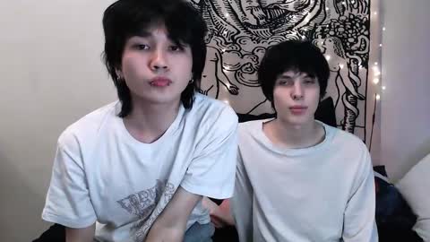 Snapshot of rennuts chatting on 03/10/25, 07:18 rennuts online show from 03/10/25, 07:18