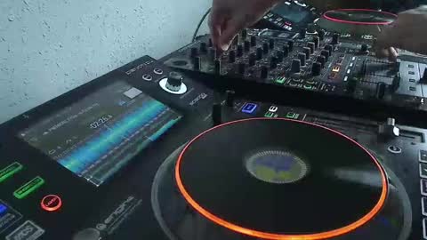 Snapshot of reticuli chatting on 03/01/25, 06:00 GearPorn online show from 03/01/25, 06:00