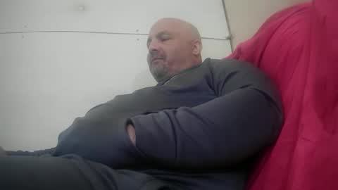 Snapshot of rette837 chatting on 02/05/26, 02:00 rette837 online show from 02/05/26, 02:00