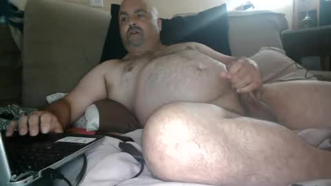 Snapshot of rette837 chatting on 06/17/26, 01:08 rette837 online show from 06/17/26, 01:08