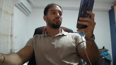 Chris online show from 11/04/25, 03:55