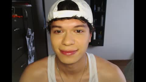 Snapshot of rexbunnybody chatting on 02/20/25, 05:40 Rex online show from 02/20/25, 05:40