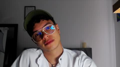 Rex online show from 04/05/26, 06:16