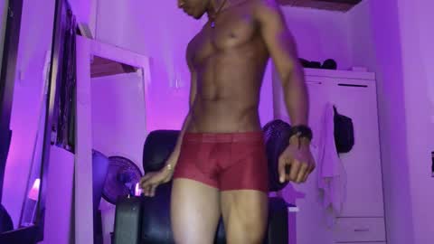 Snapshot of reyken_ chatting on 02/10/26, 12:59 ReyKen online show from 02/10/26, 12:59