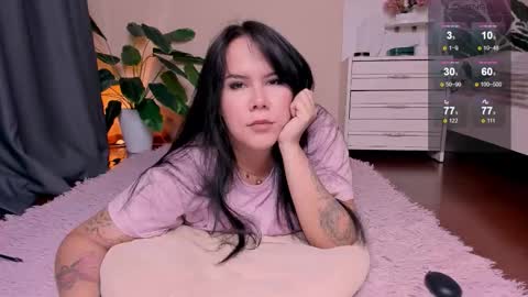 Snapshot of reyniri chatting on 11/06/25, 08:37 Rein online show from 11/06/25, 08:37