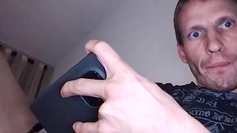 Snapshot of rezik34cz chatting on 09/19/25, 10:54 rezik34cz online show from 09/19/25, 10:54