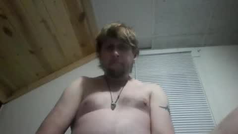 Snapshot of rgc44480 chatting on 11/10/25, 03:27 rgc44480 online show from 11/10/25, 03:27