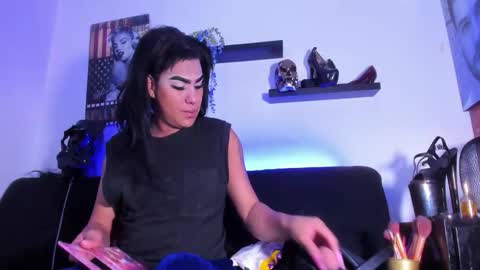 ROBERTA online show from 11/23/25, 11:21