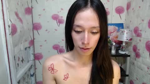 HI GUYS IM RHIAN PLEASE GIVE ME THUMBS UP online show from 12/03/24, 05:45