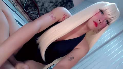 HI GUYS IM RHIAN PLEASE GIVE ME THUMBS UP online show from 02/15/26, 12:29