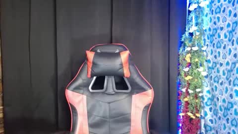 rhianesassy online show from 02/03/25, 06:02