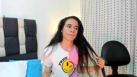 Snapshot of rhiannacoral chatting on 02/16/25, 01:47 rhiannacoral online show from 02/16/25, 01:47