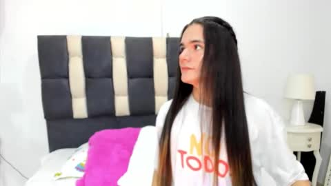 Snapshot of rhiannacoral chatting on 02/16/25, 08:00 rhiannacoral online show from 02/16/25, 08:00